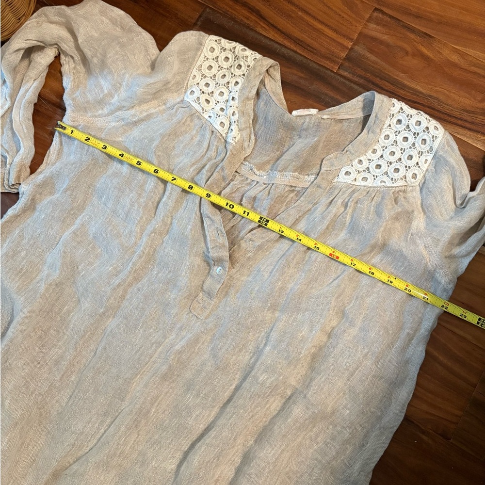 Women's Cream Tunic Top - Picture 6 of 7